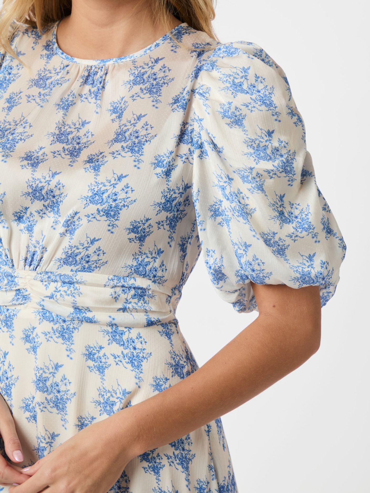 Kikka Wild Rose Dress Light Blue