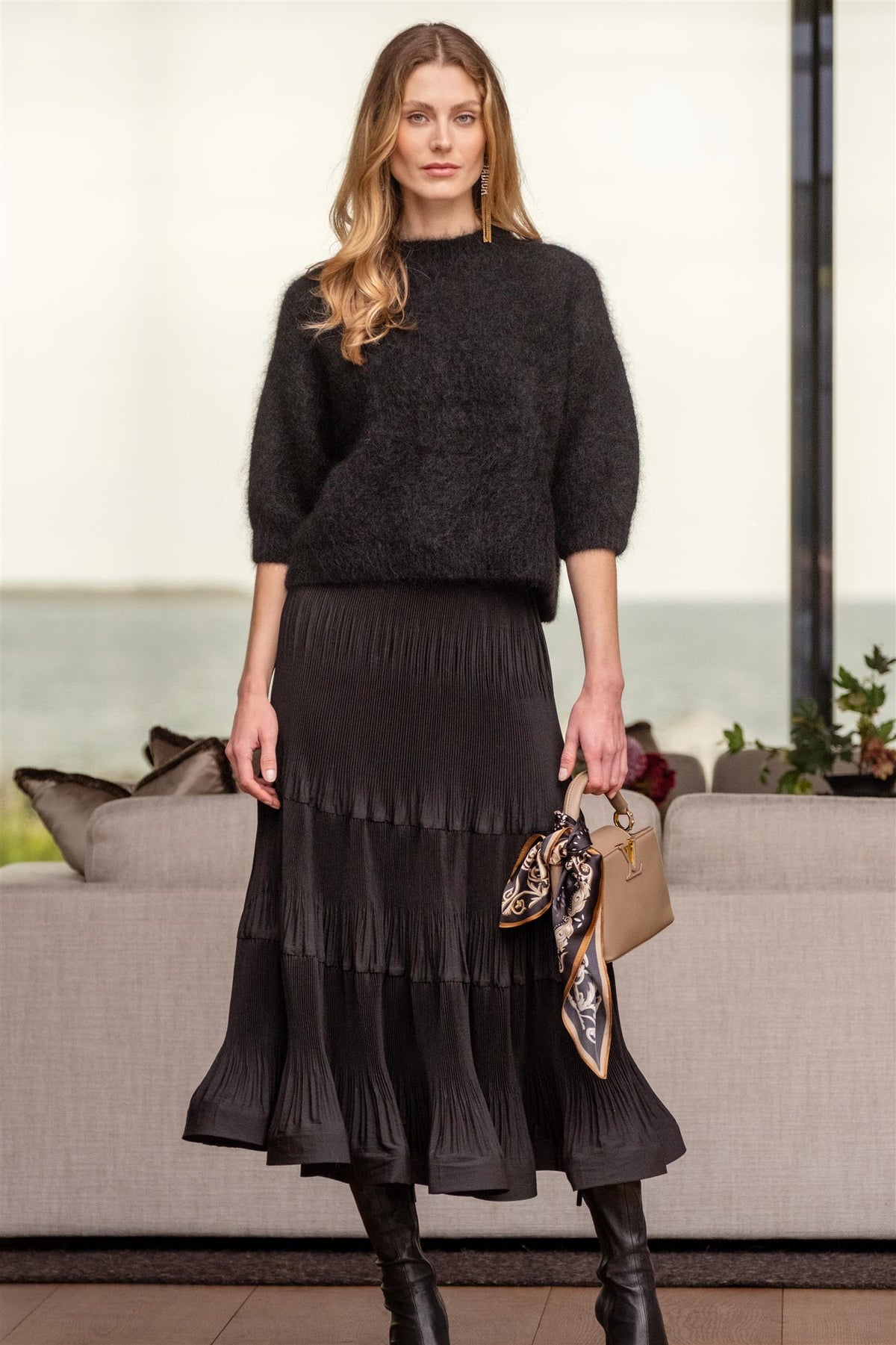 Tilly Pullover Black