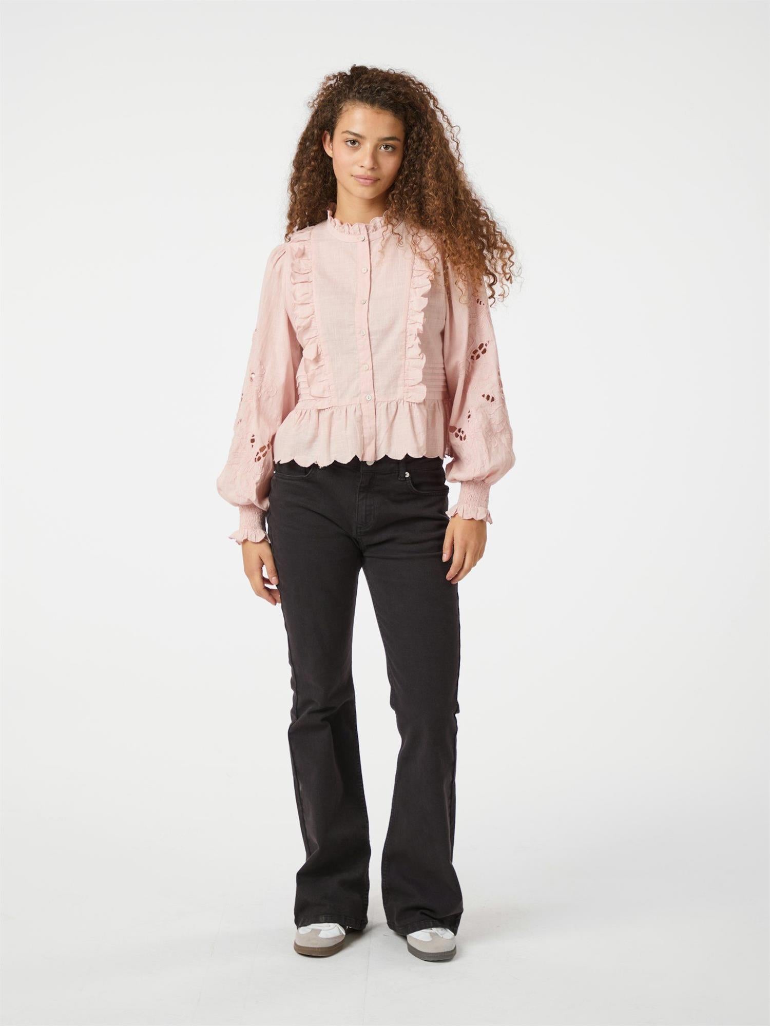 Petrine Embroidery Blouse Rose