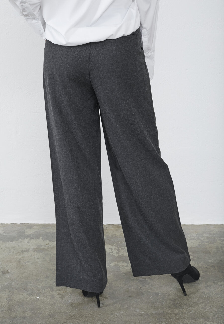 Great Pant Dark Grey