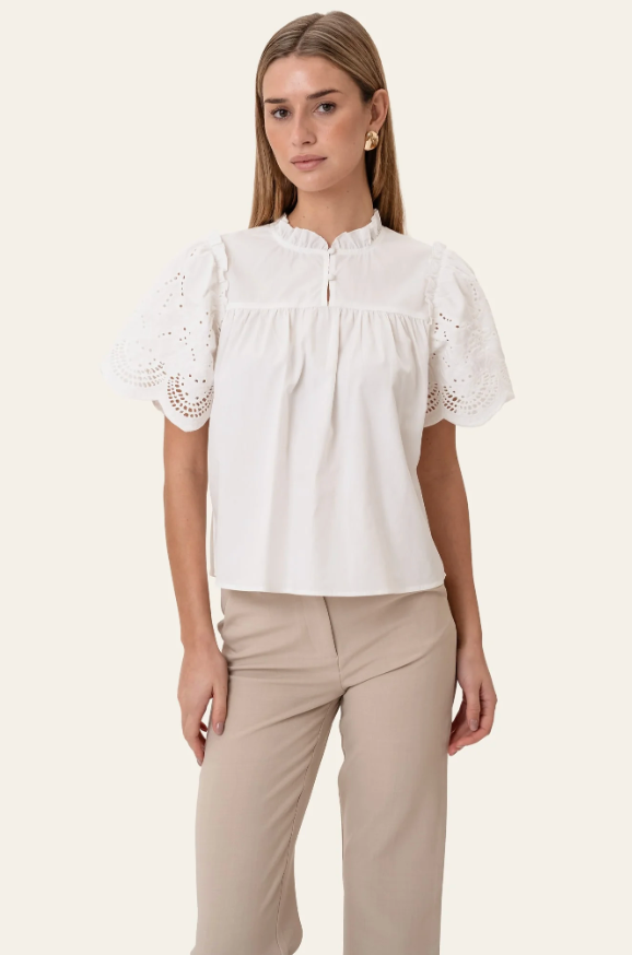 Solveig Shirt White Embroidery