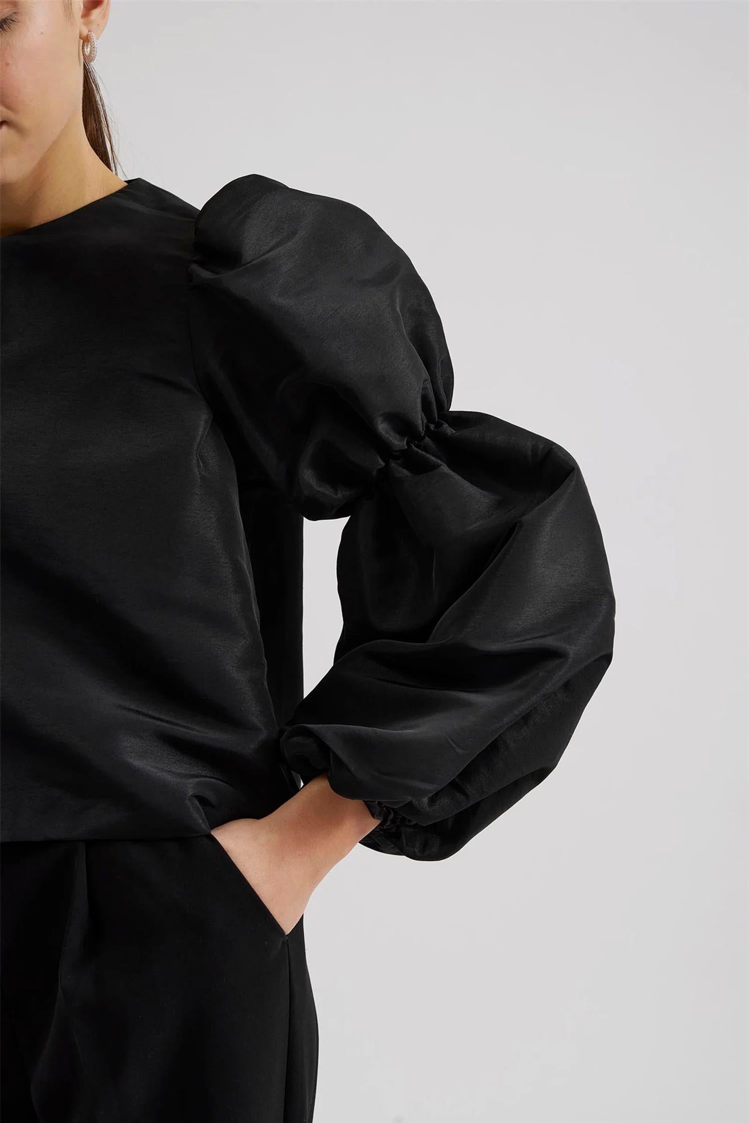 Zoey Double Pouf Sleeve Blouse Black