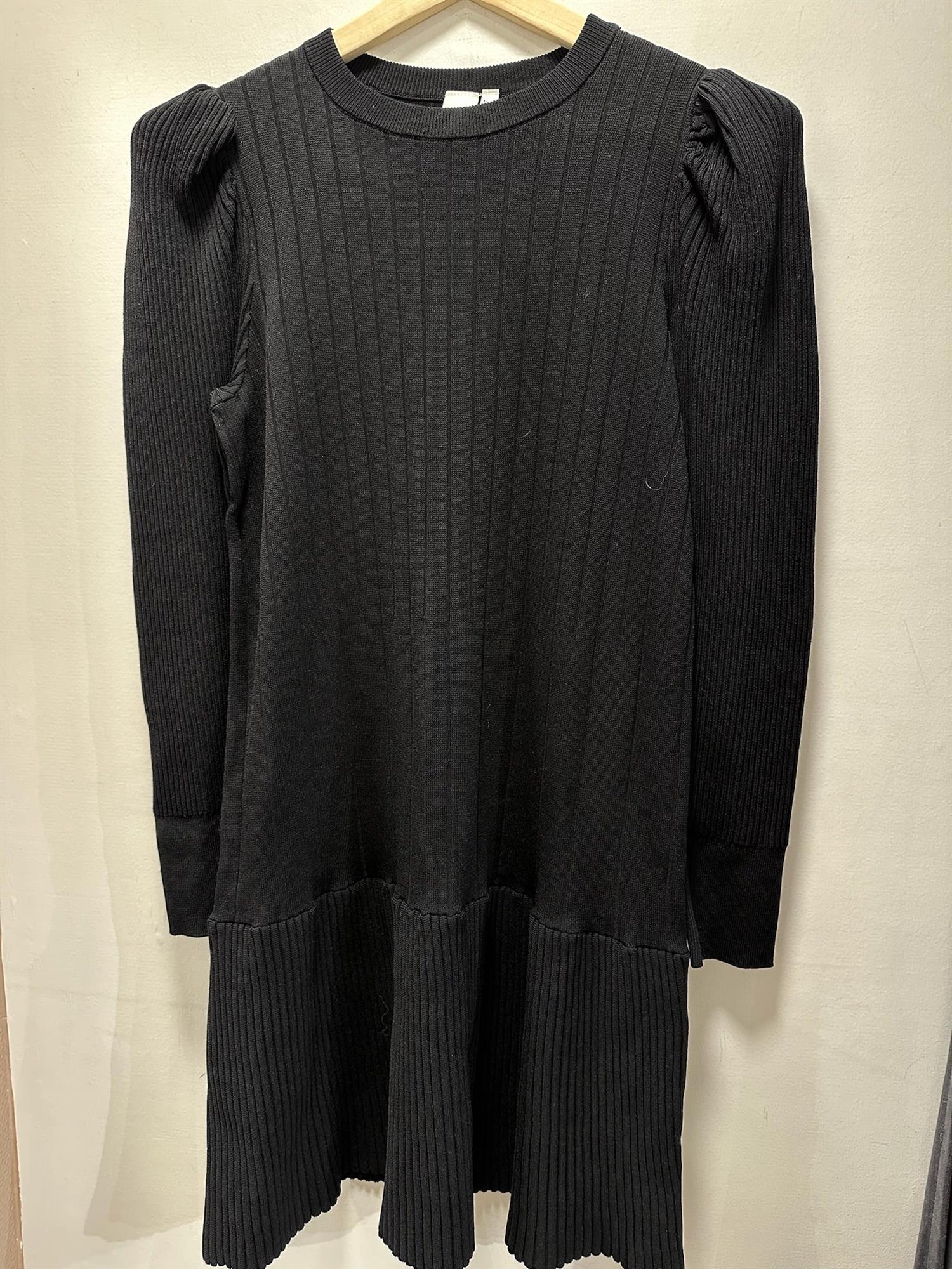 YASELINA Knit Dress Black