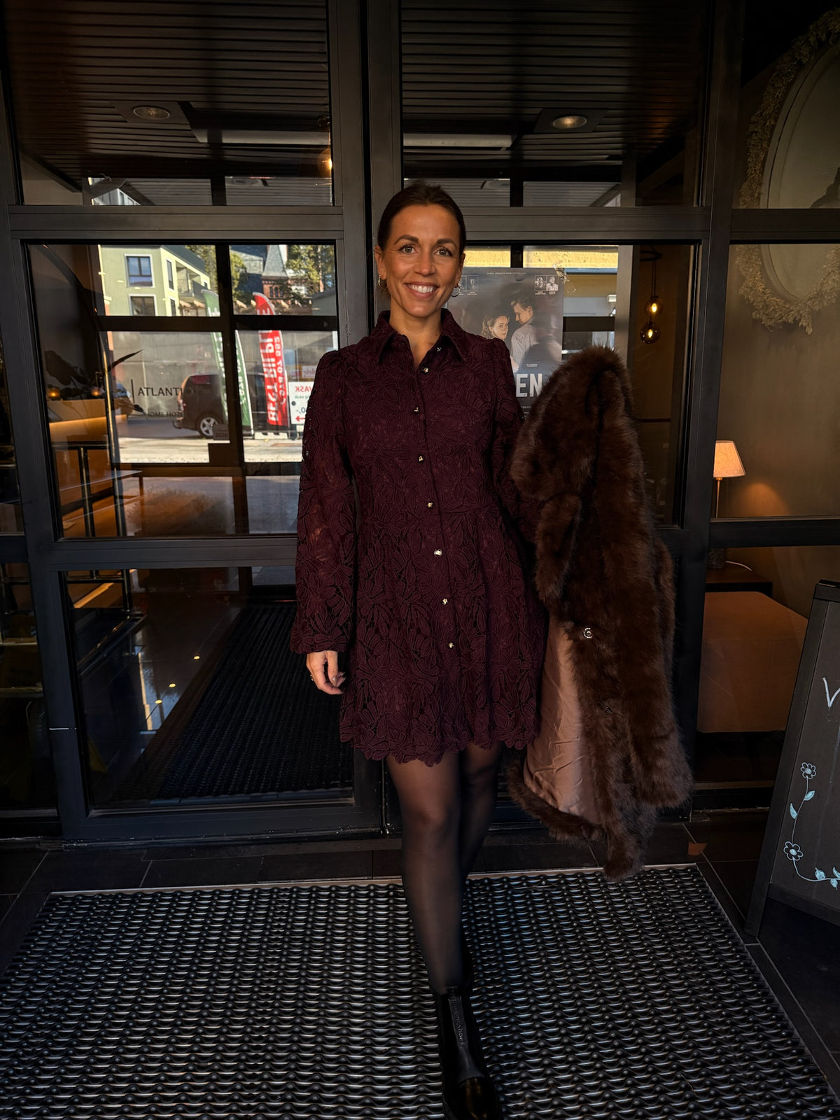 Lace Dress Bordeaux