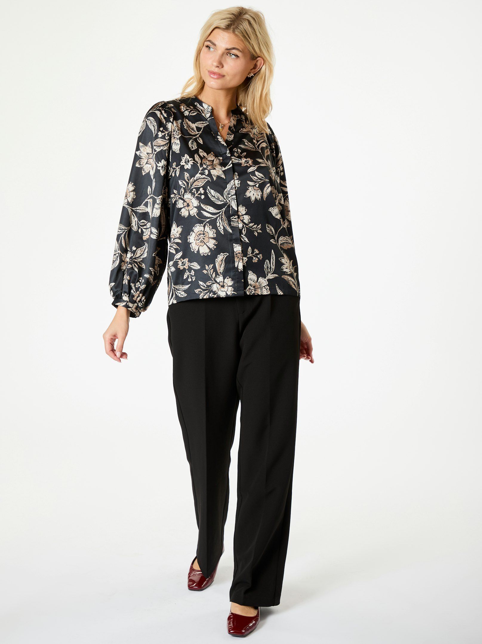 Nani Canvas Flower Blouse Dark Navy