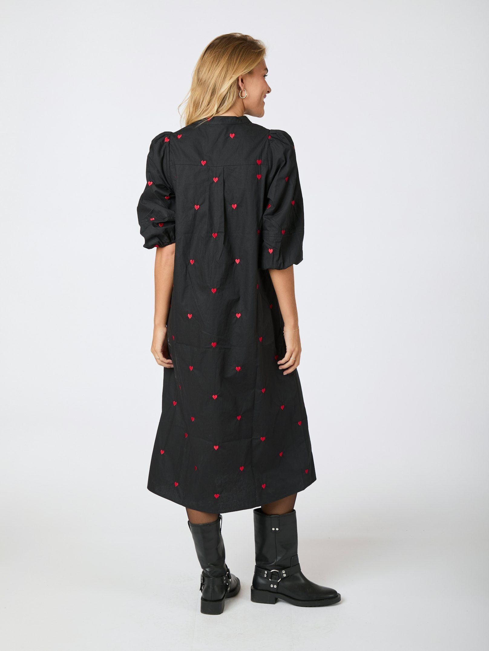 Vestina Hearts Dress Black