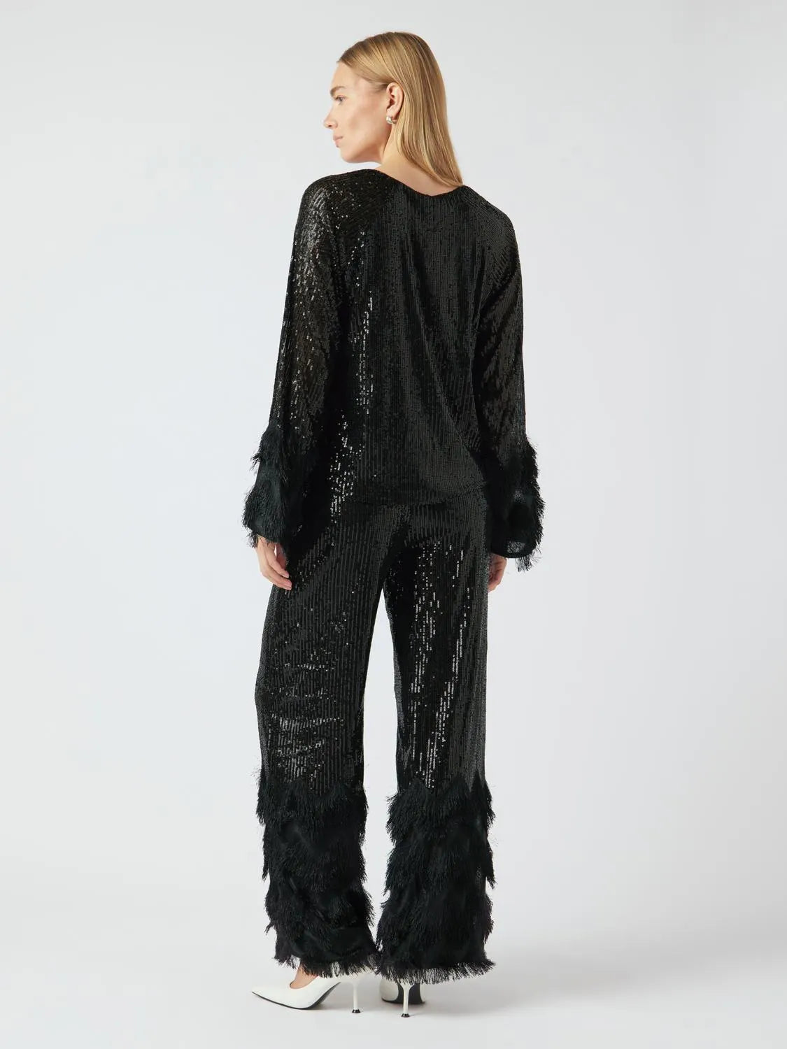 YASFLOW V-Neck Sequin Top Black