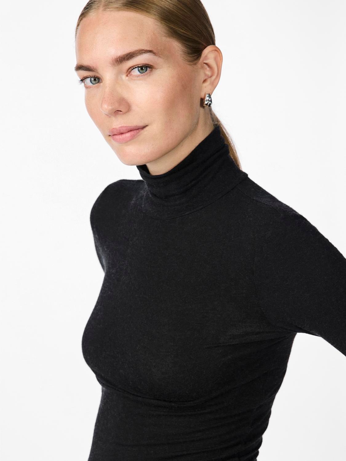 YASWOOLA Longsleeve High Neck Black